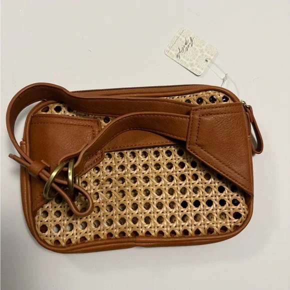 🆕 Free People Beach Bum Bag - Picture 4 of 12